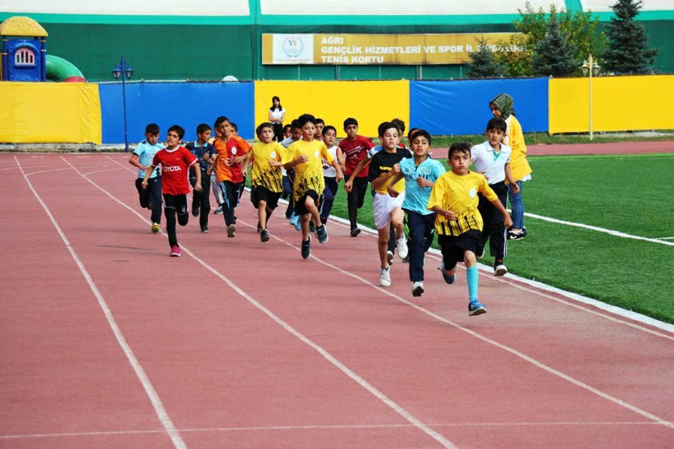 Ağrı’da “Amatör Spor Haftası” etkinlikleri devam ediyor